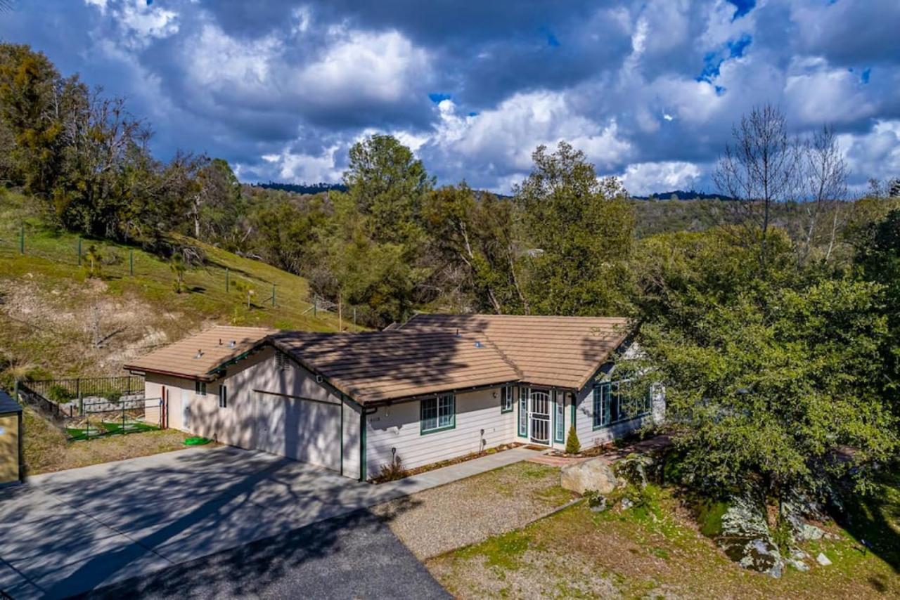 Mystic Mountain Villa, 14 Miles From Yosemite Oakhurst Extérieur photo